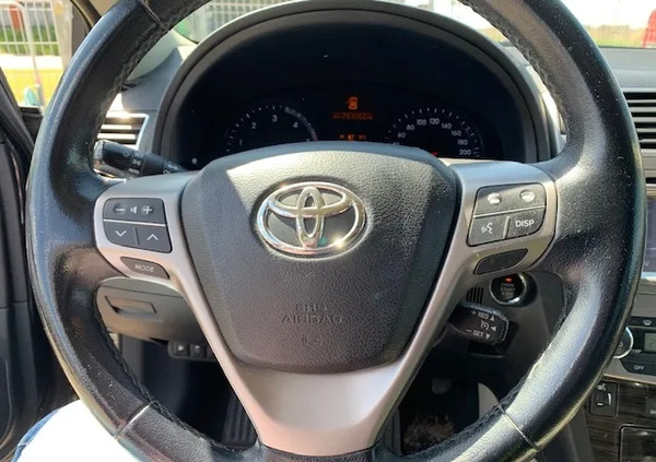 Toyota Avensis cena 27000 przebieg: 253400, rok produkcji 2012 z Warszawa małe 56